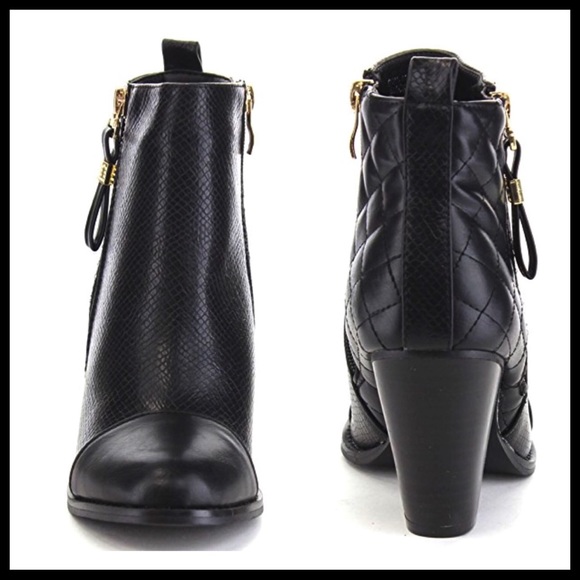 BLACK VEGAN SNAKESKIN FAUX LEATHER ANKLE BOOTS - Picture 3 of 8